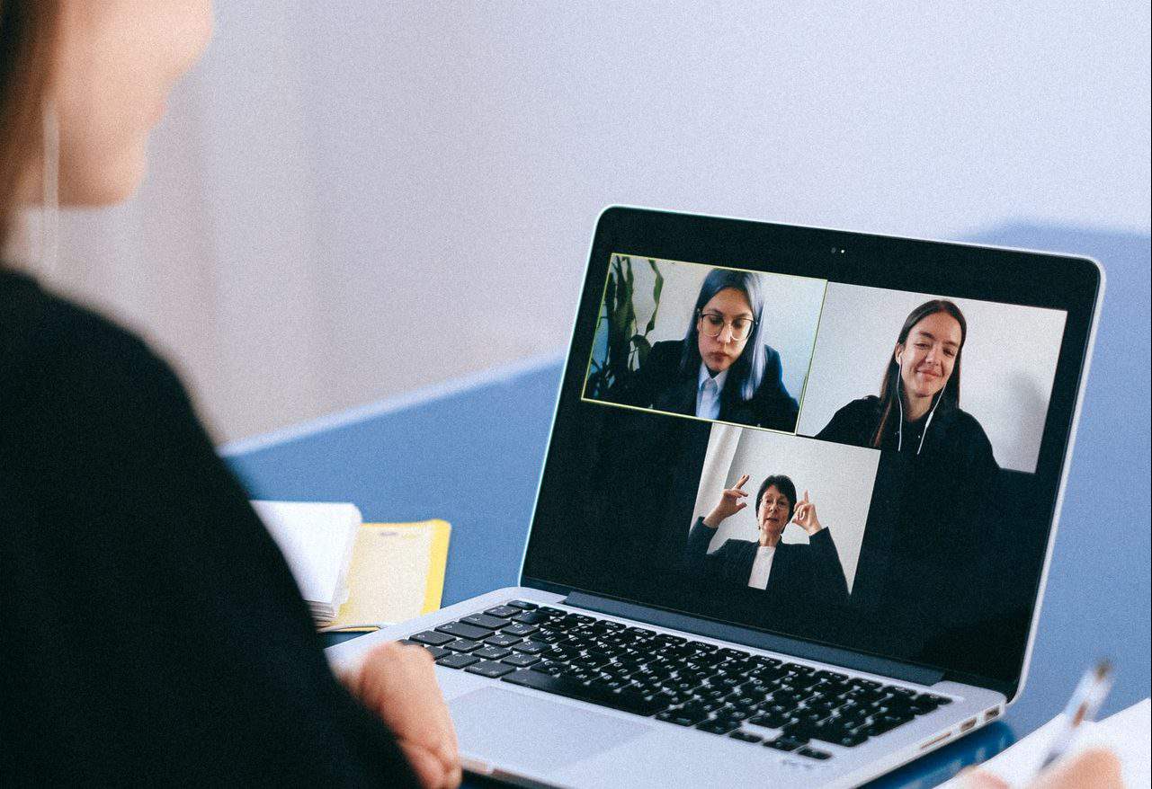 Person having an online meeting